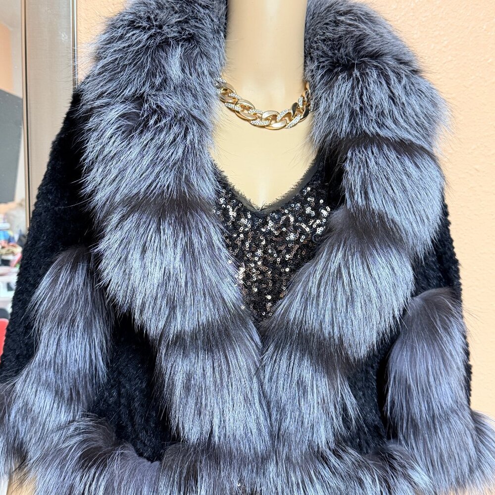 Real Mink Fur Shawl Poncho with Fox Trimming Fur Coat